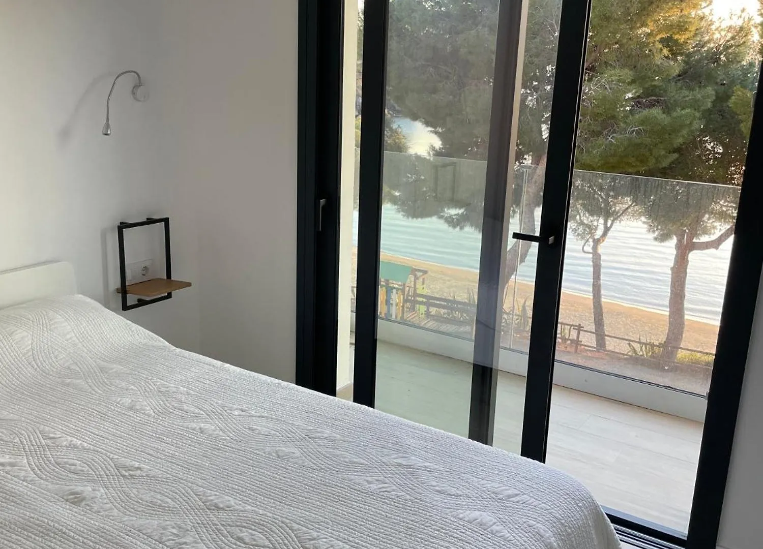 Veuras El Mar - Madrague Beach Apartment 16 Roses